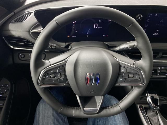 new 2025 Buick Envista car, priced at $24,630