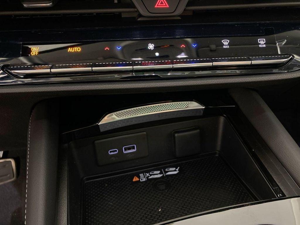 new 2025 Buick Envision car, priced at $41,772