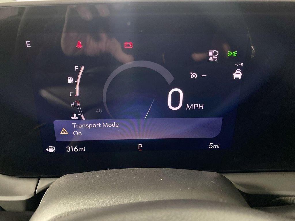 new 2025 Buick Envista car, priced at $24,630
