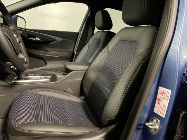 new 2025 Buick Envista car, priced at $24,630
