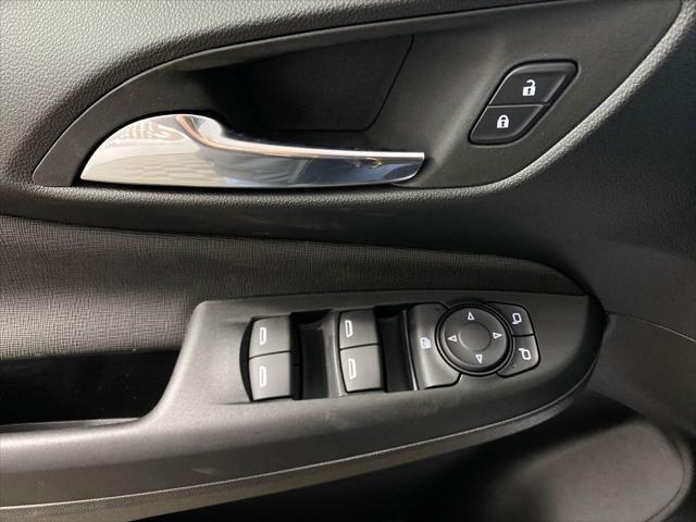 new 2025 Buick Envista car, priced at $24,630