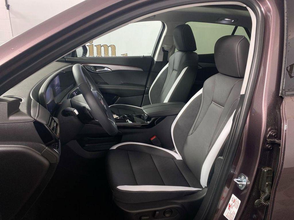 new 2025 Buick Envision car, priced at $42,205