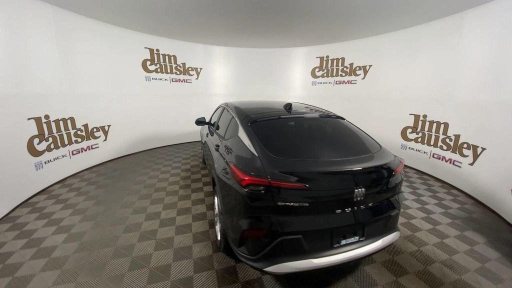 new 2025 Buick Envista car, priced at $25,670
