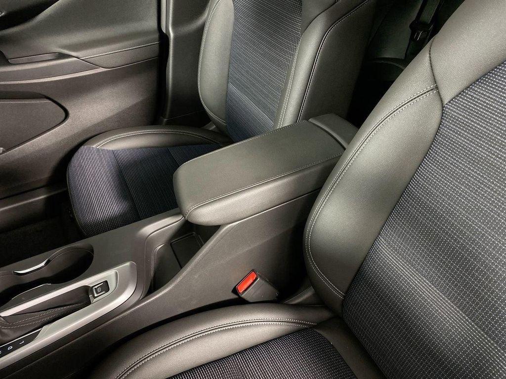 new 2025 Buick Envista car, priced at $25,670