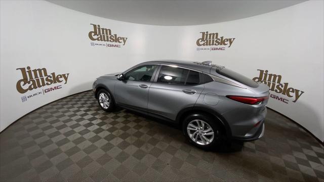 new 2025 Buick Envista car, priced at $25,962