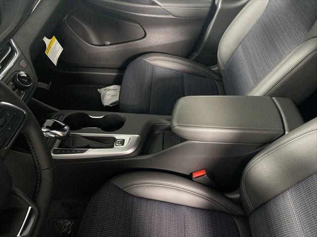 new 2025 Buick Envista car, priced at $25,962