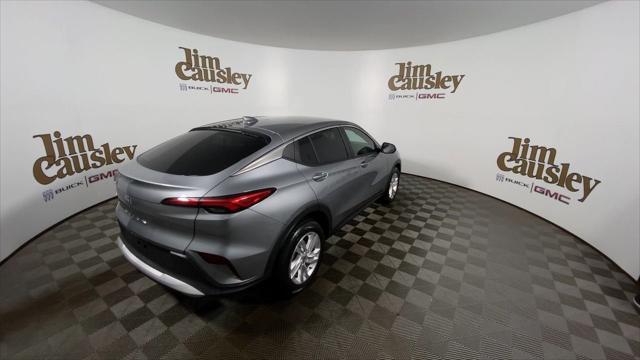 new 2025 Buick Envista car, priced at $25,962