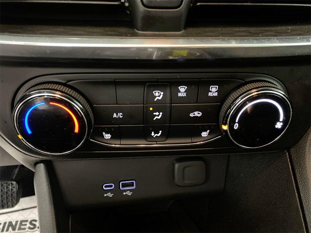 used 2024 Buick Encore GX car, priced at $21,895