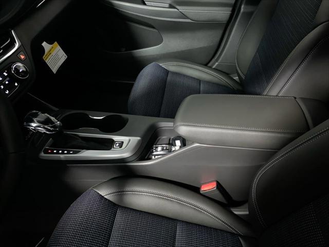 new 2025 Buick Envista car, priced at $25,670