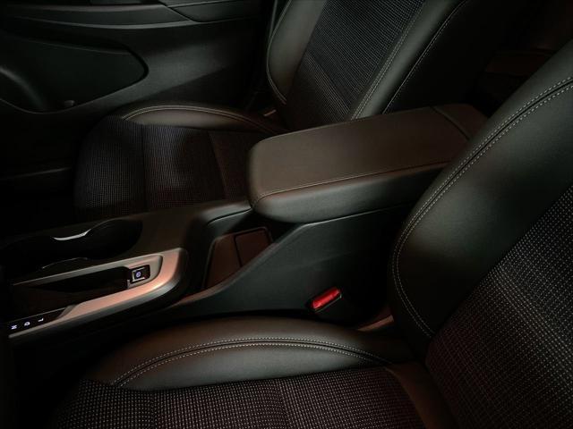 new 2025 Buick Envista car, priced at $25,670