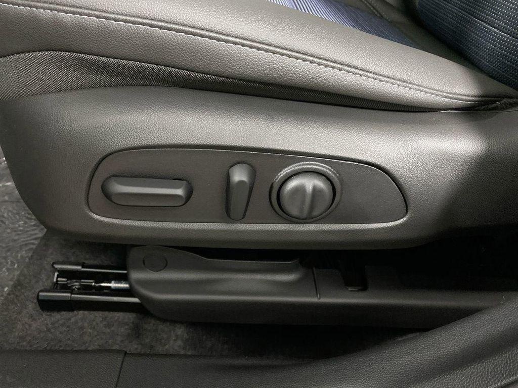 new 2025 Buick Envista car, priced at $25,962