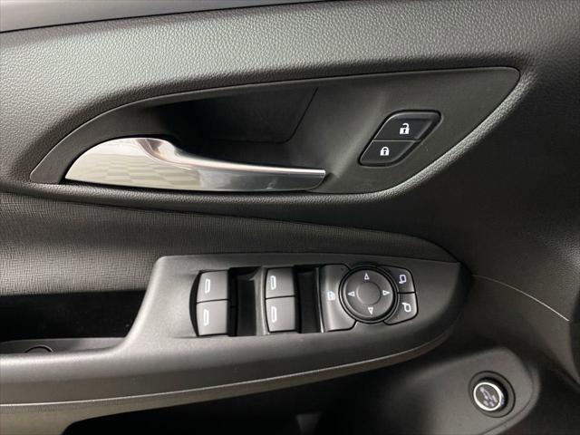new 2025 Buick Envista car, priced at $25,670