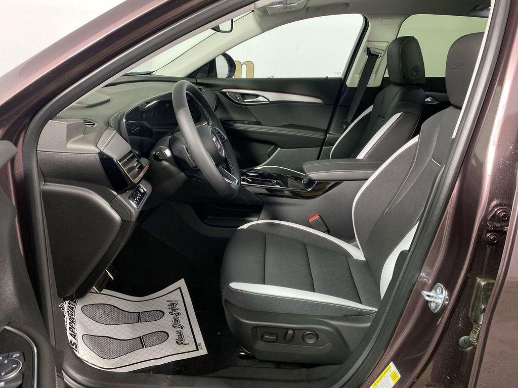new 2025 Buick Envision car, priced at $42,205