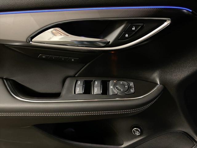 new 2025 Buick Envision car, priced at $39,899
