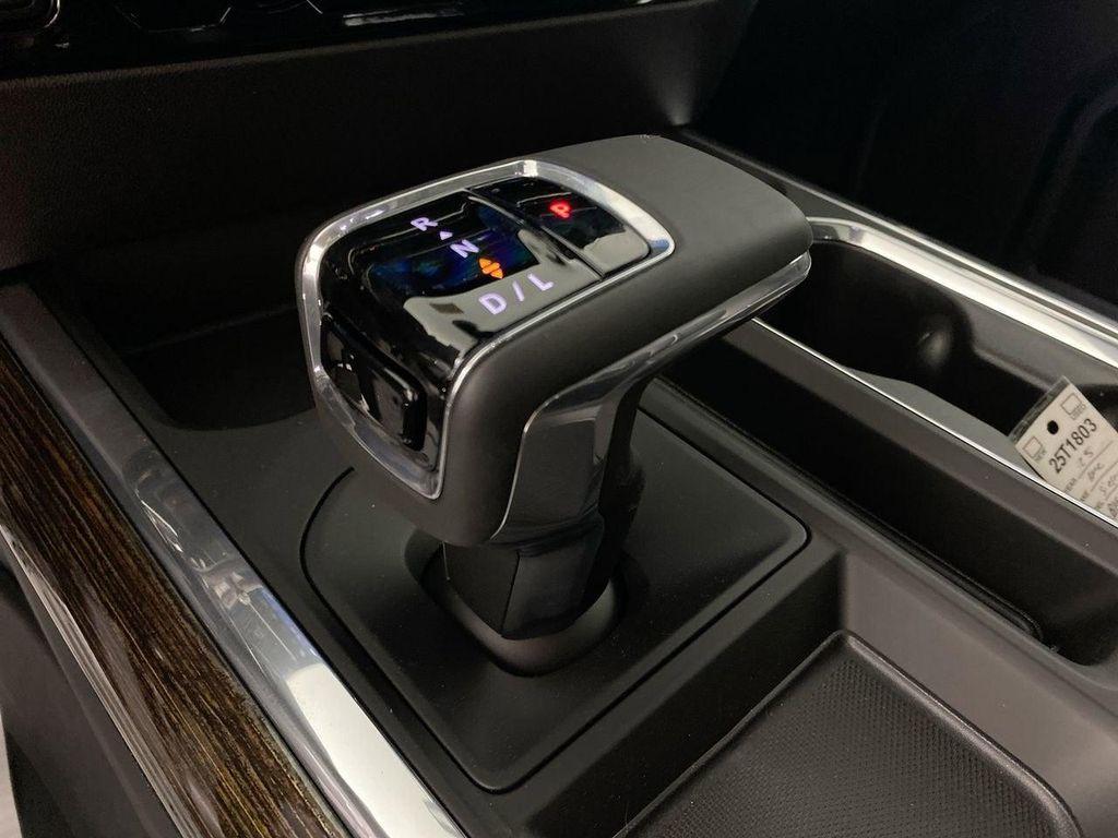 new 2025 GMC Sierra 1500 car, priced at $57,568