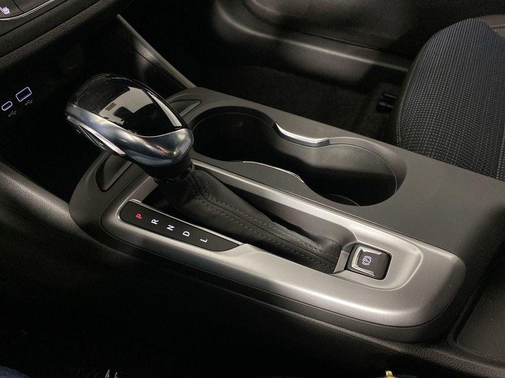 new 2025 Buick Envista car, priced at $24,630