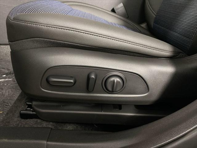 new 2025 Buick Envista car, priced at $24,630