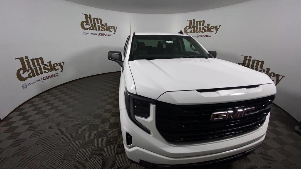 new 2025 GMC Sierra 1500 car, priced at $47,590