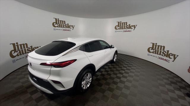 new 2025 Buick Envista car, priced at $25,530