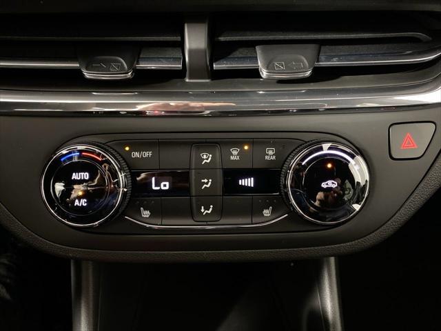 new 2025 Buick Envista car, priced at $24,630