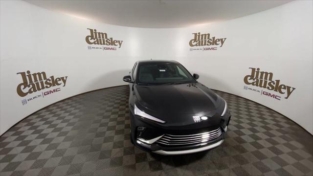 new 2025 Buick Envista car, priced at $24,630