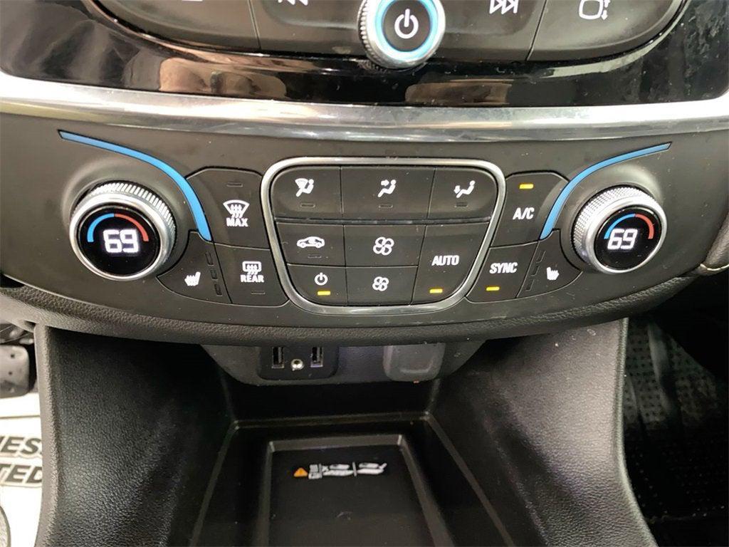 used 2023 Chevrolet Traverse car, priced at $34,895