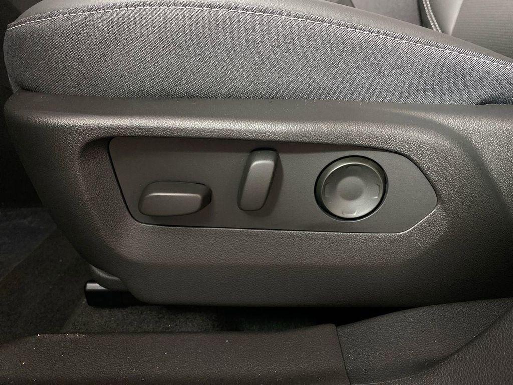 new 2025 Buick Envision car, priced at $38,609