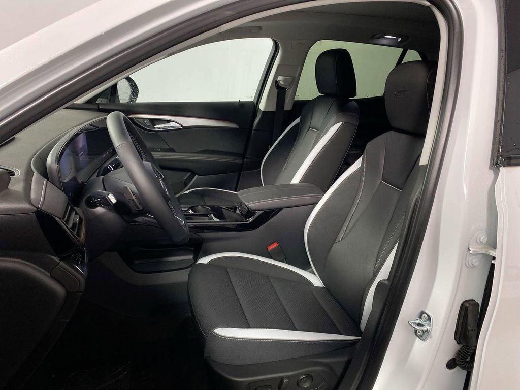 new 2025 Buick Envision car, priced at $41,772