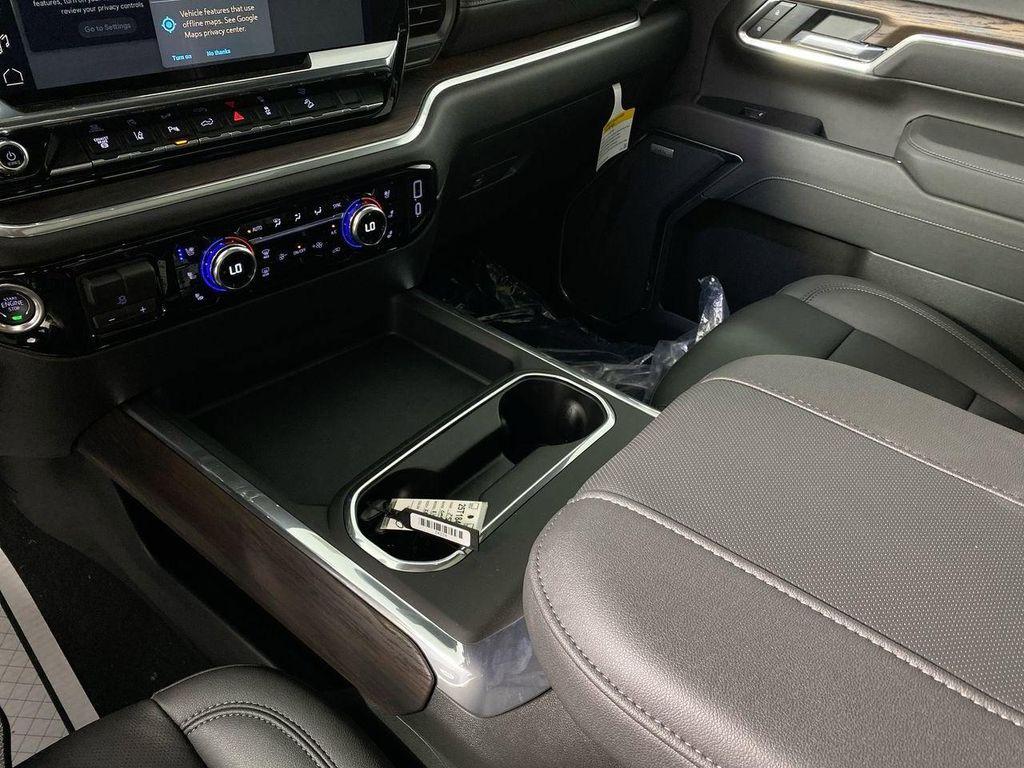 new 2025 GMC Sierra 2500 car, priced at $75,099