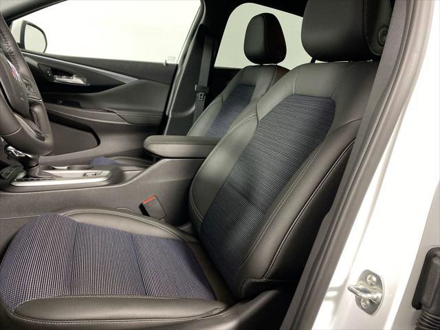 new 2025 Buick Envista car, priced at $24,198