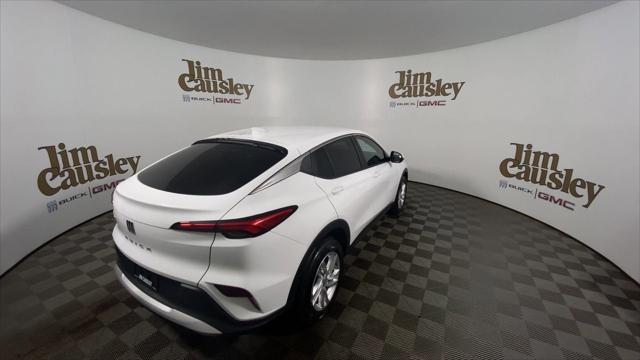 new 2025 Buick Envista car, priced at $24,198