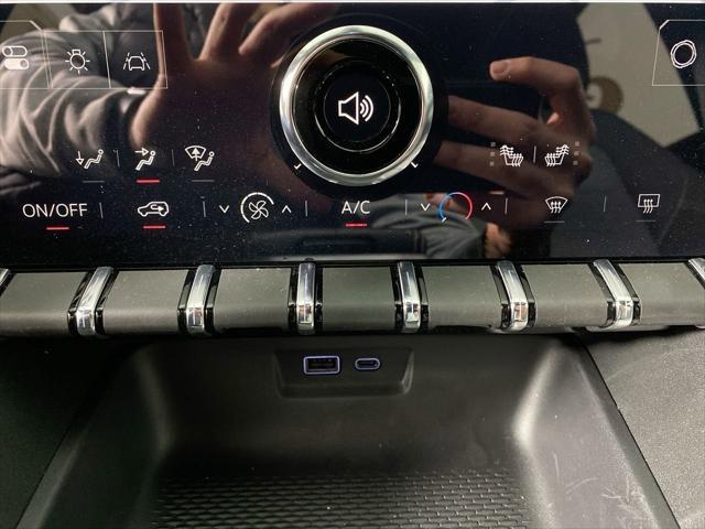 new 2025 GMC Terrain car, priced at $31,002