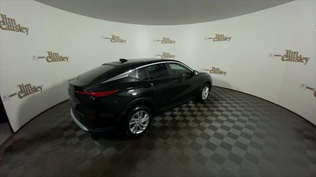 new 2025 Buick Envista car, priced at $24,630