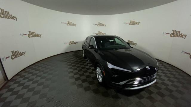 new 2025 Buick Envista car, priced at $24,630