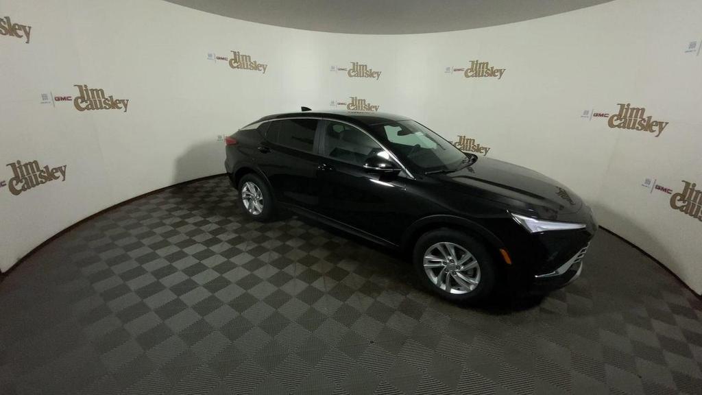 new 2025 Buick Envista car, priced at $25,670