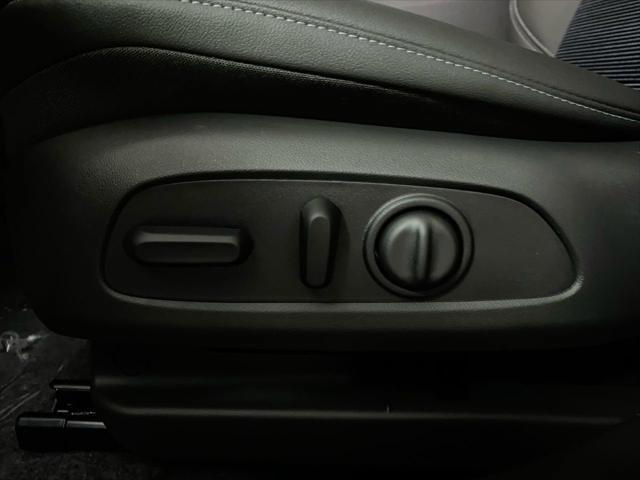 new 2025 Buick Envista car, priced at $25,670