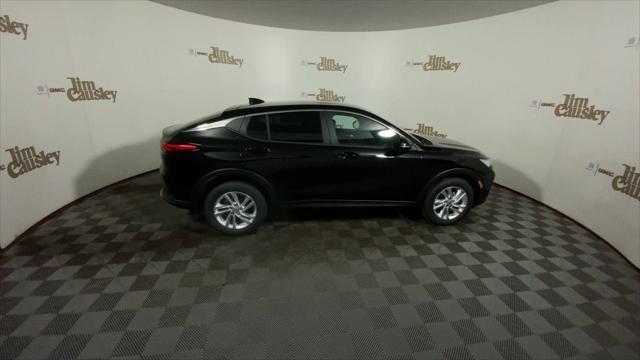 new 2025 Buick Envista car, priced at $25,670