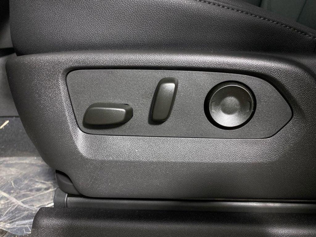 new 2025 GMC Sierra 2500 car, priced at $75,230