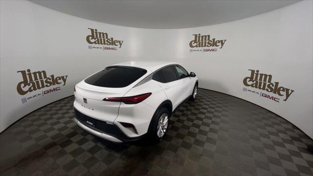 new 2025 Buick Envista car, priced at $24,717