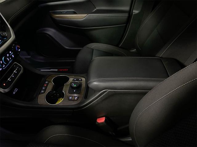 used 2022 GMC Acadia car, priced at $25,895