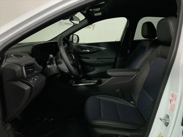 new 2025 Buick Envista car, priced at $25,237