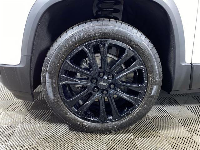 used 2023 GMC Acadia car, priced at $32,895