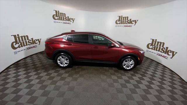 new 2025 Buick Envista car, priced at $25,670