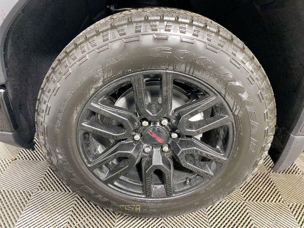 new 2026 GMC Sierra 1500 car, priced at $47,423