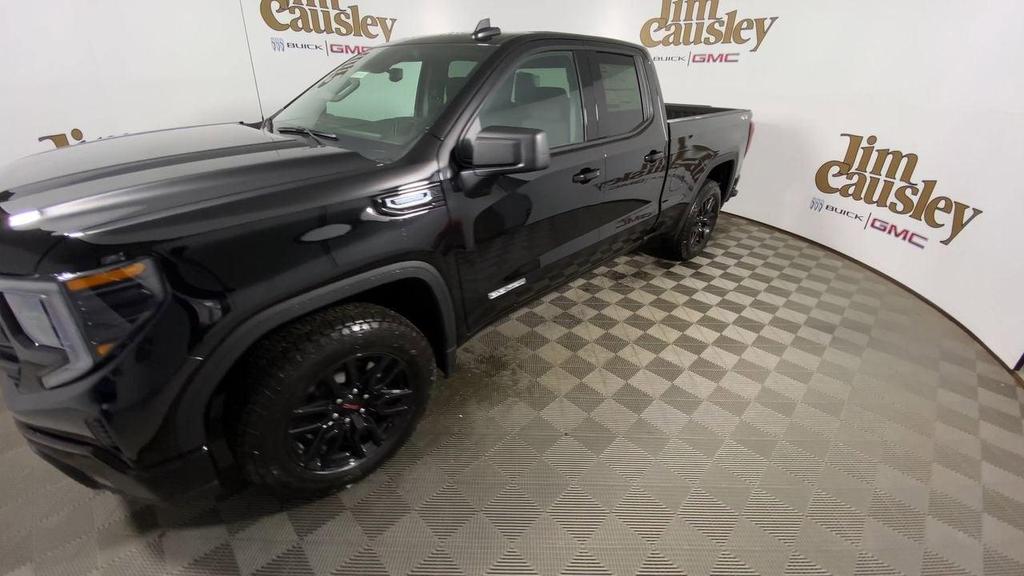 new 2026 GMC Sierra 1500 car, priced at $47,423