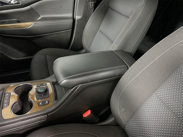 used 2022 GMC Acadia car, priced at $26,895