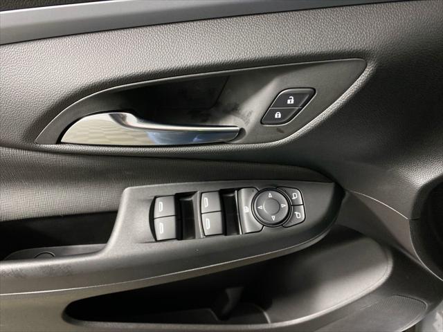 new 2025 Buick Envista car, priced at $24,923