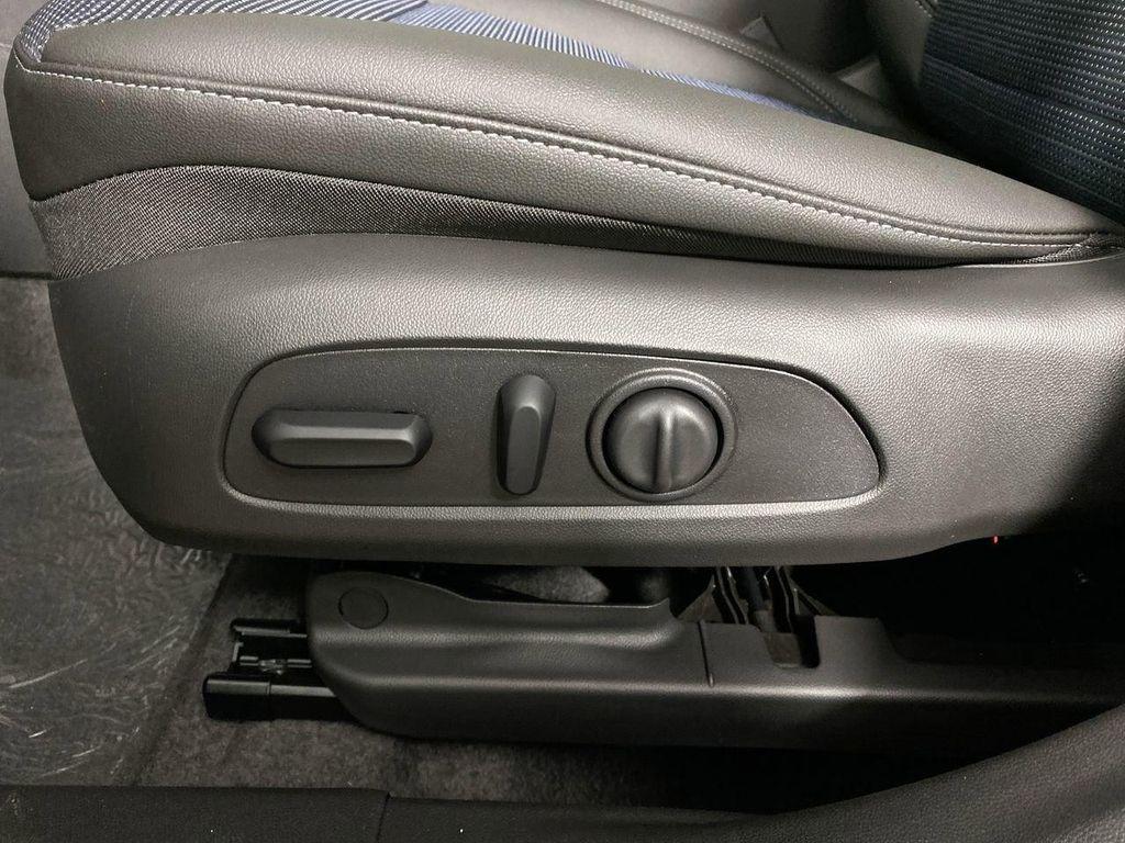 new 2025 Buick Envista car, priced at $24,923