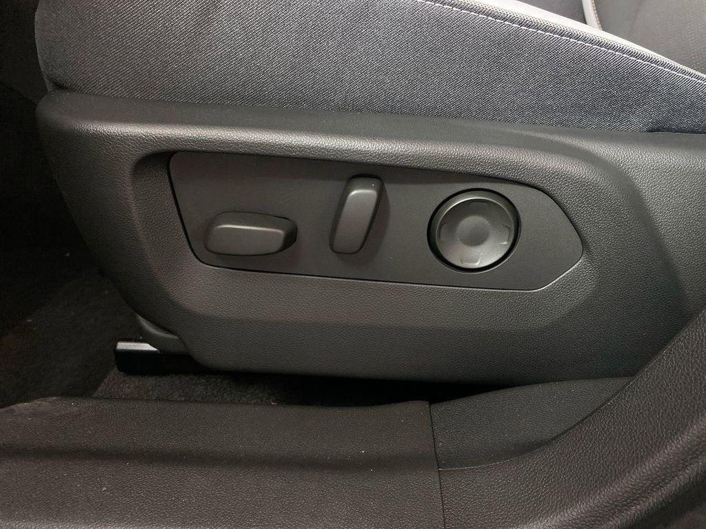 new 2025 Buick Envision car, priced at $42,205