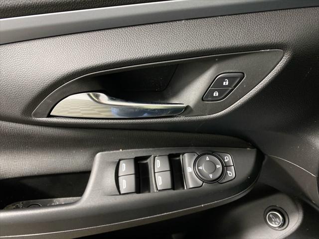 new 2025 Buick Envista car, priced at $25,670
